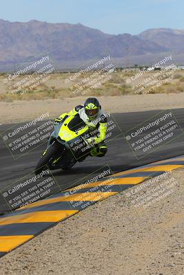 media/Mar-12-2023-SoCal Trackdays (Sun) [[d4c8249724]]/Turn 4 Inside (1040am)/